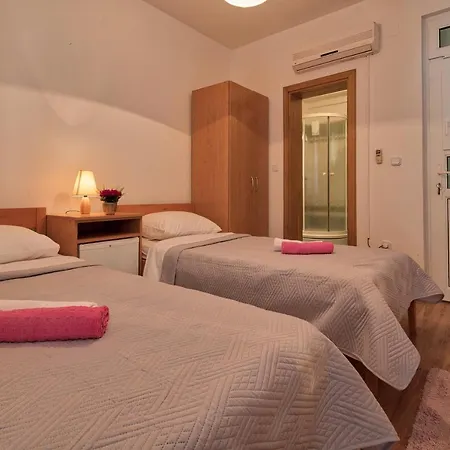 Marina Apartment *